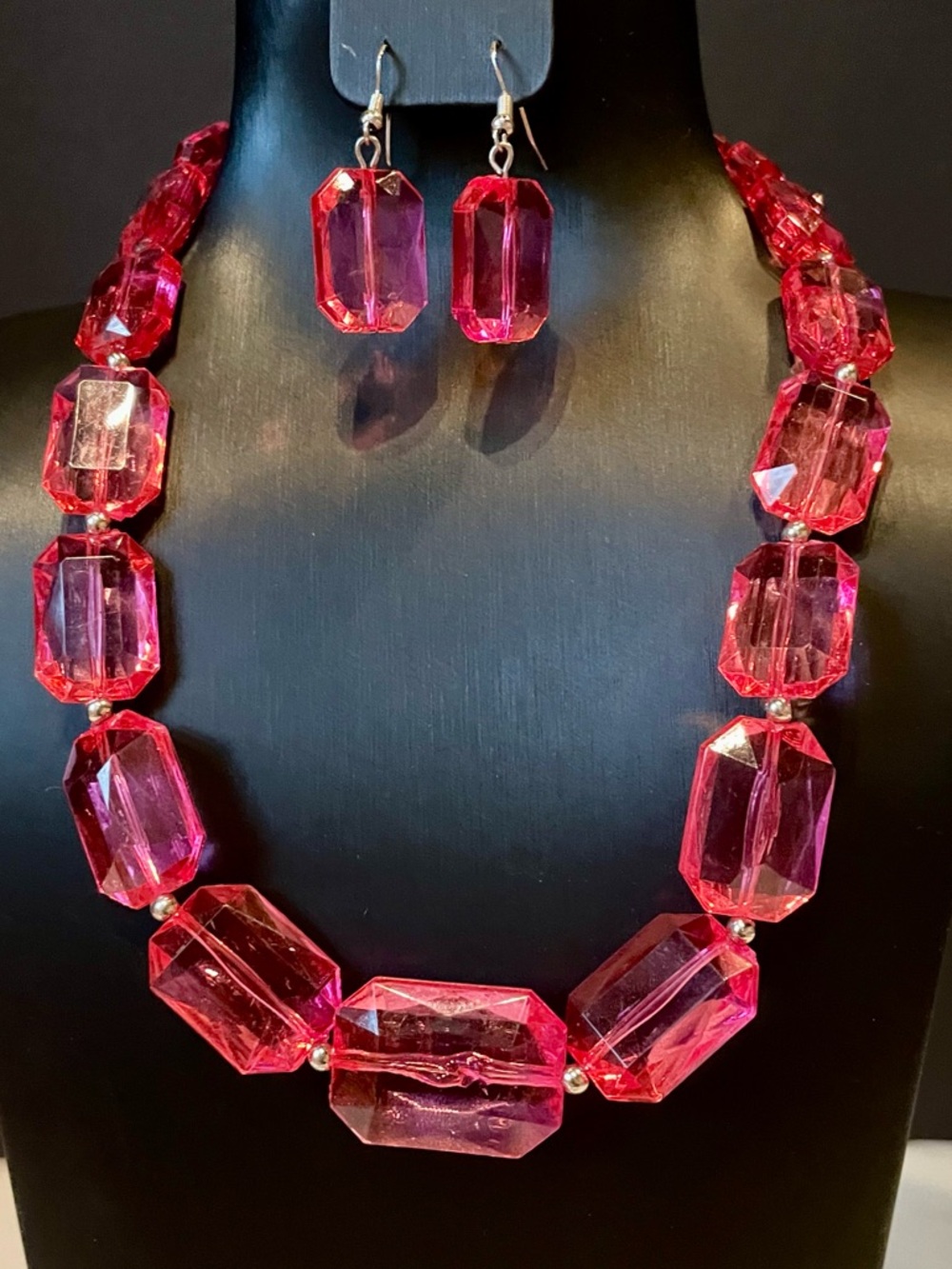 Pink Faceted Acrylic Necklace and Earring Set - Feminine Statement Jewelry - Picture 2 of 4